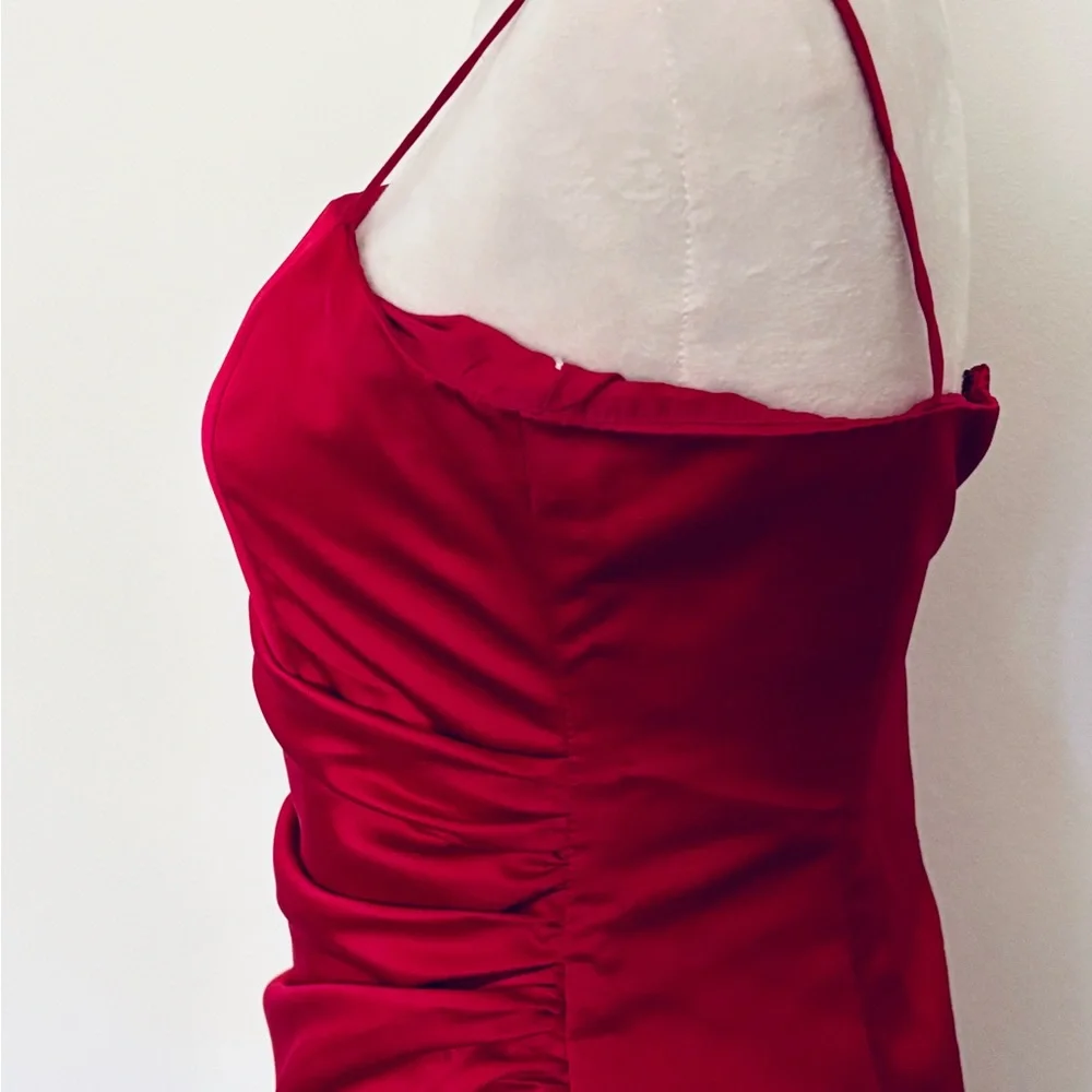 David's Bridal Size JB 16 Ruched Satin Style Apple Crimson Red Maxi Formal Dress - Picture 5 of 11